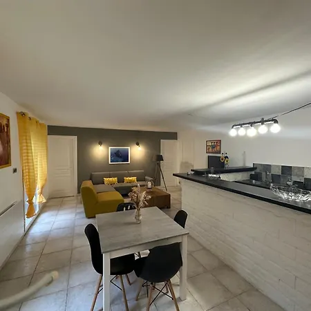 Appartement Grand Spacieux 3 Ch Rez De A