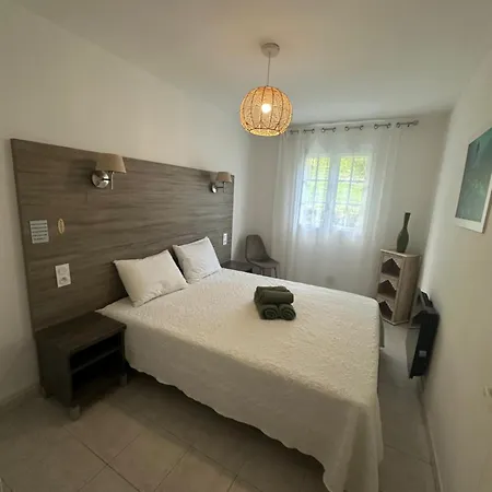 Apartment Grand Spacieux 3 Ch Rez De A