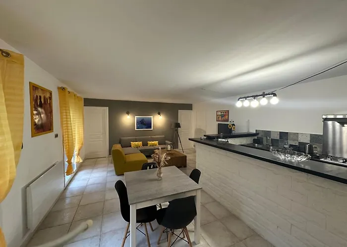 Appartement Grand Spacieux 3 Ch Rez De A